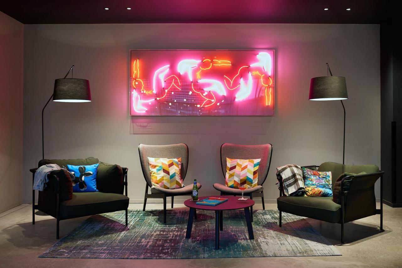 Moxy Bristol Hotel Exterior photo